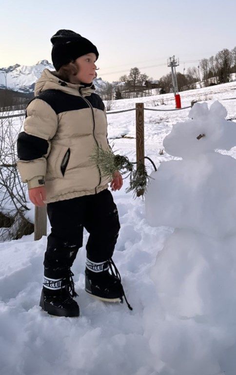 Syn Szczęsnego w drogich śniegowcach