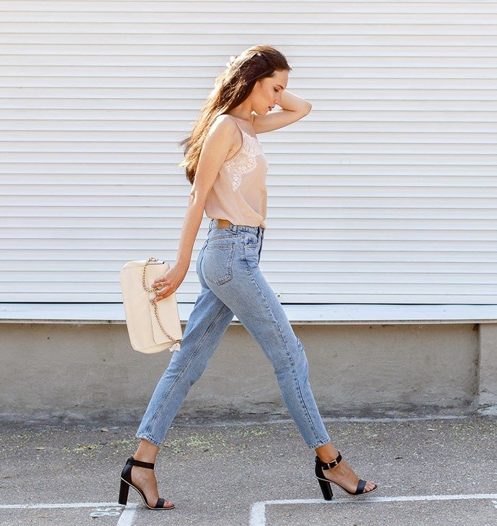jeansy dla klepsydry