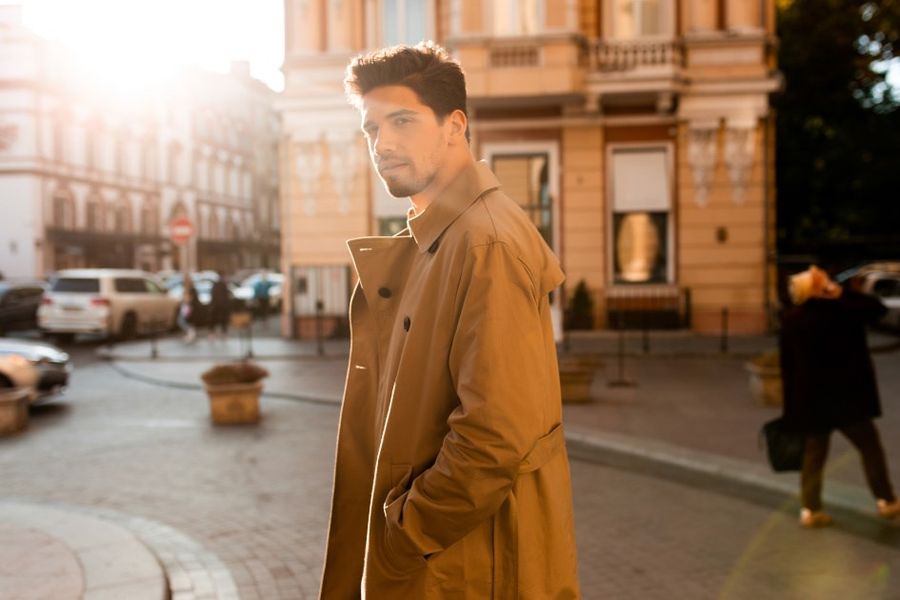 trendy w modzie męskiej jesień-zima 2021/2022 - trencz