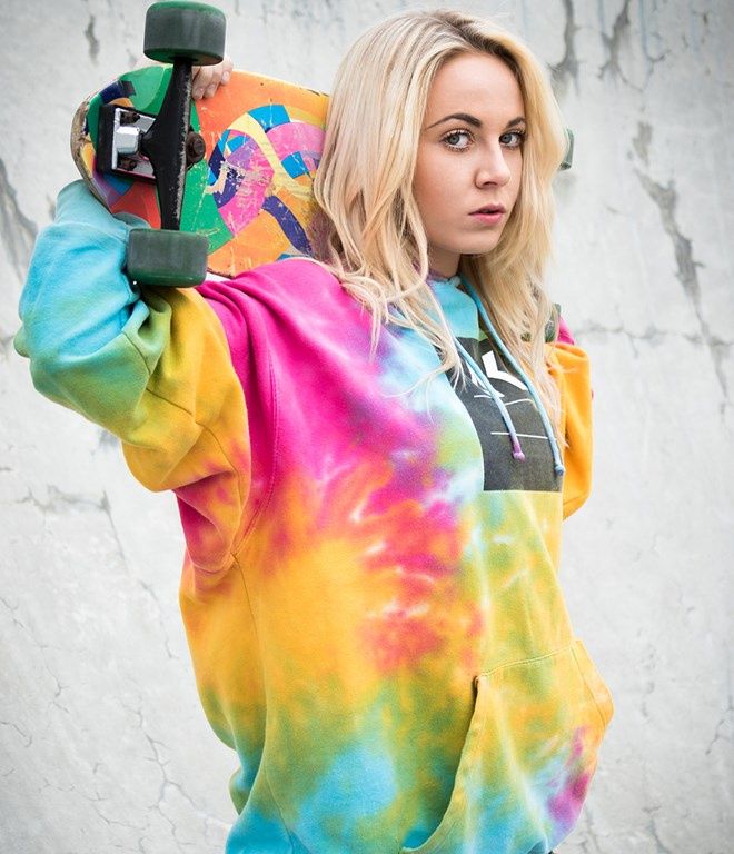 bluza w kolorowy nadruk tie dye