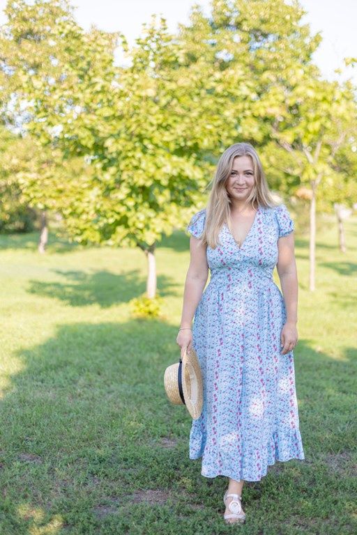 stylizacja plus size na komunię 2022