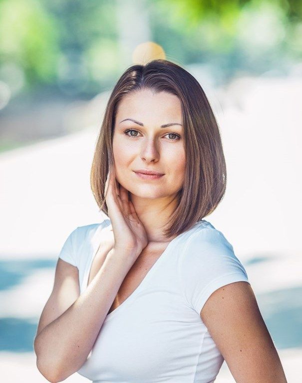 Long bob to świetna fryzura dla 50-latek.