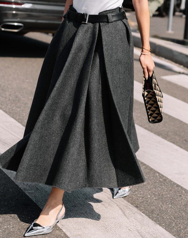 Szara spódnica midi to hit