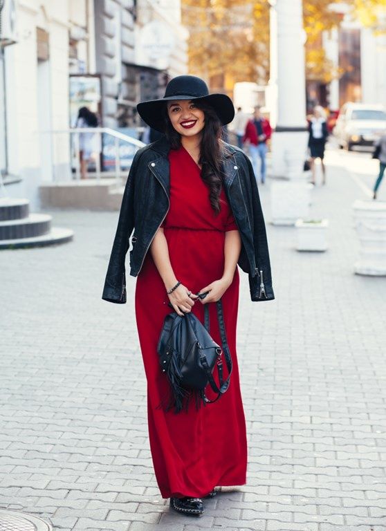 czerwona sukienka kopertowa plus size na co dzień