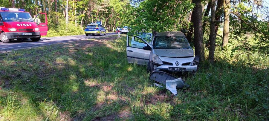 PILNE: Czołowe zderzenie w miejscowości Cieśle - droga całkowicie zablokowana!