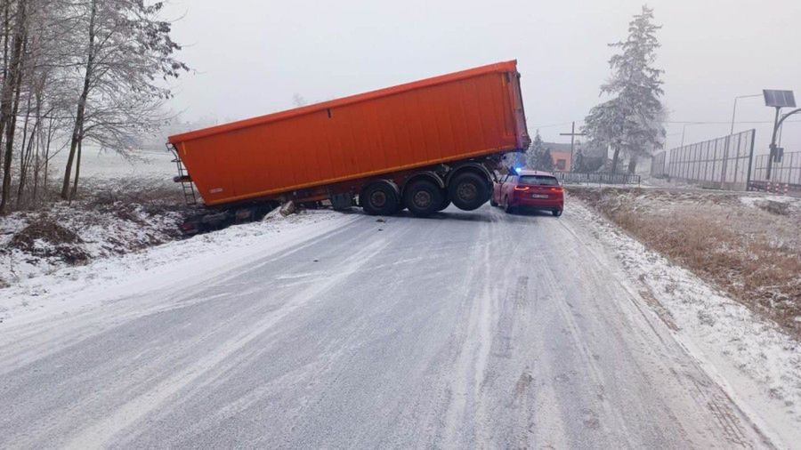 PILNE! DROGA BĘDZIE ZABLOKOWANA KILKA GODZIN! [ZDJĘCIA]