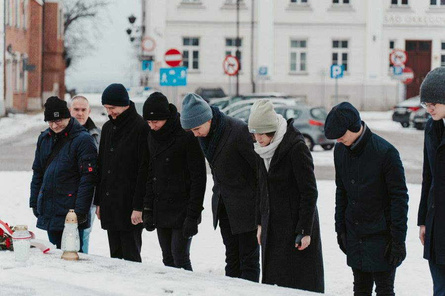 Mija 79 lat od zakończenia działań wojennych w Płocku [Zdjęcia]