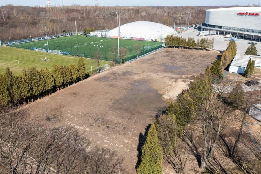 Nowe boiska przy stadionie Wisły Płock