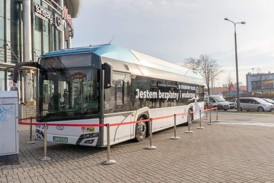 Testowy autobus wodorowy w poniedziałek wyjeżdża na ulice