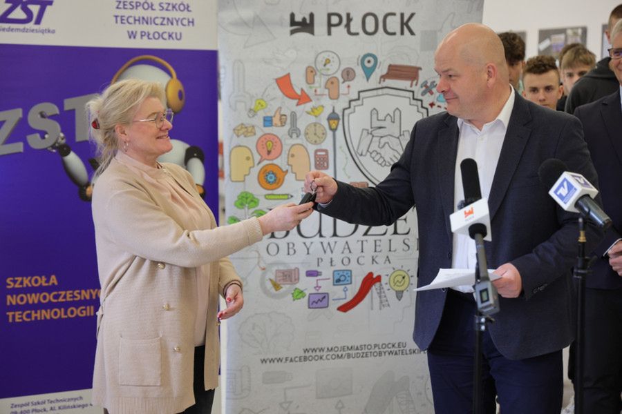 "Siedemdziesiątka" otrzymała nowy pojazd!