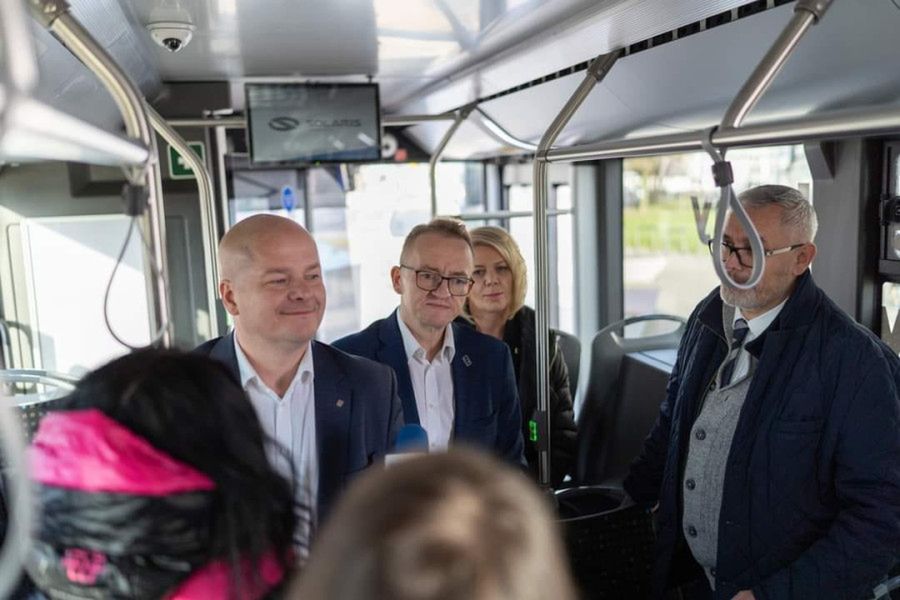 Testowy autobus wodorowy w poniedziałek wyjeżdża na ulice
