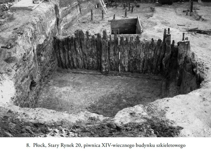 Mieszko I w drugiej połowie X w. rozpoczął budowę grodu płockiego