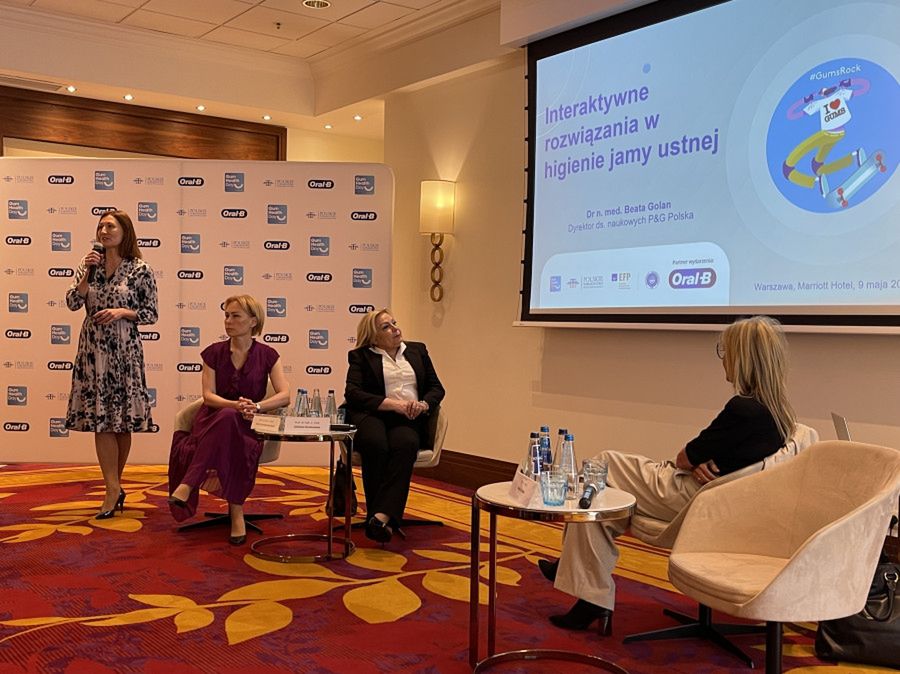 Dzień Zdrowych Dziąseł: co dziąsła mówią o Twoim zdrowiu?