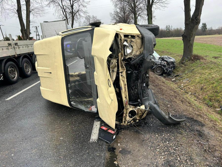 Poważny wypadek w Goślicach [ZDJĘCIA]