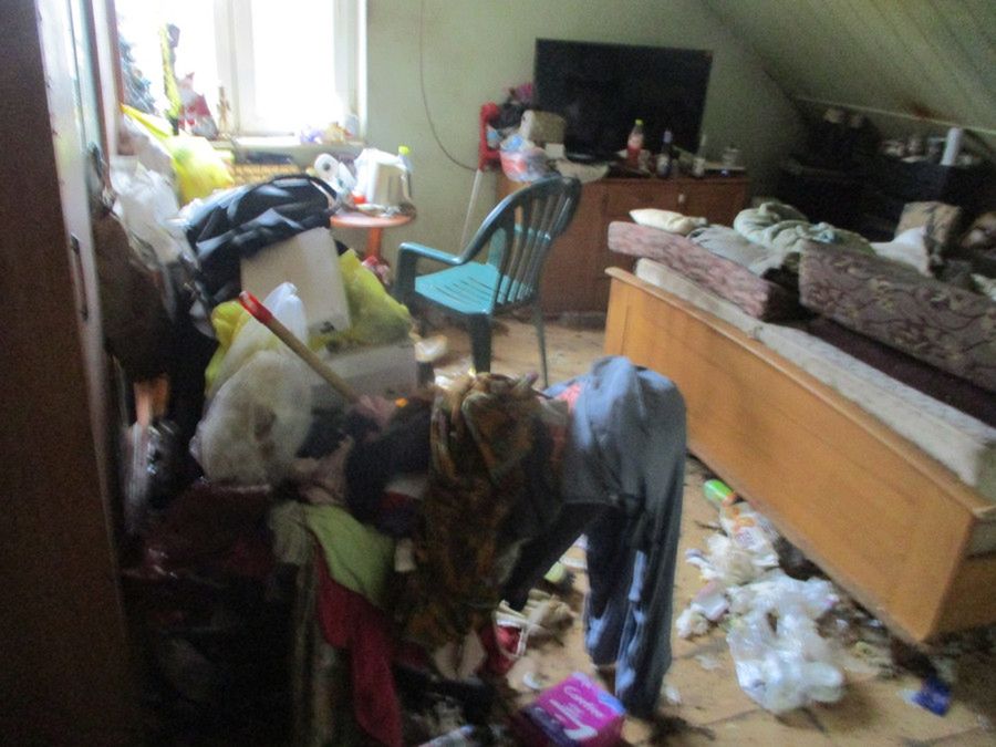 Gehenna zwierząt: kobiecie z Borowiczek odebrano 24 zwierzęta [ZDJĘCIA]