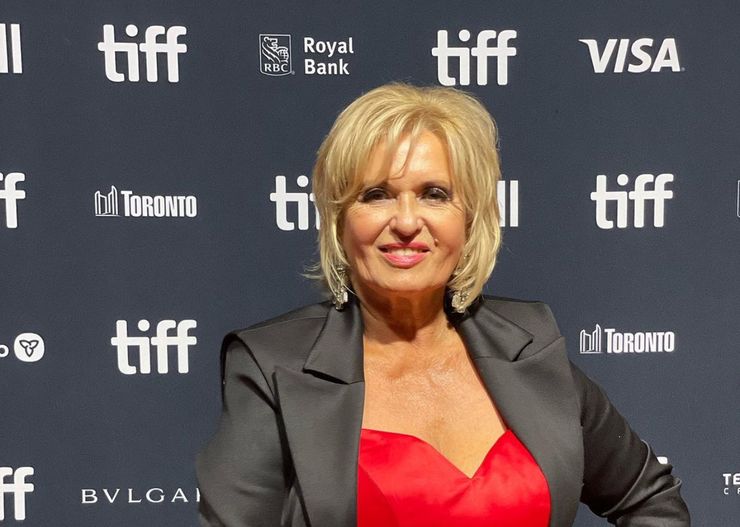 Tak na premierę wystroiła się 66-letnia Kasprzyk. Jak wyszło?