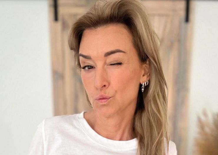 Bez tego nie pojedziesz na wakacje. Z takimi walizkami podróżuje Wojciechowska