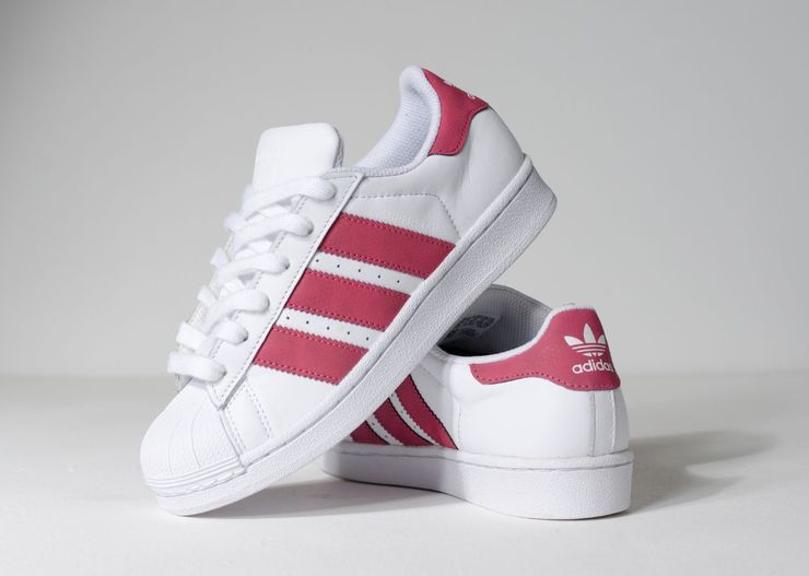 Rozmiarówka adidas – jak dobrać rozmiar butów damskich, męskich i dziecięcych? [Tabela i przewodnik]