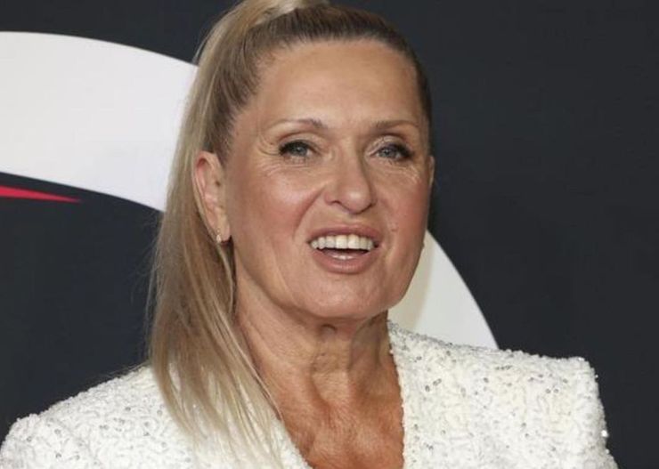 Jesteś po 60. i szukasz ładnej czapki? Pędź do sklepu po model w stylu Kasprzyk
