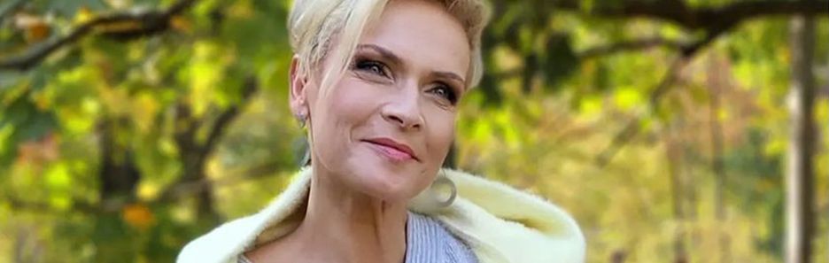 Noś kozaki jak Aleksandra Kostka, a twoje nogi będą wydawać się dłuższe. Trik pogodynki TVP działa jak magia
