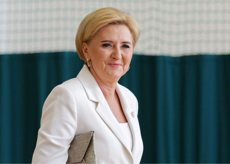 Prześwietlamy styl Agaty Dudy. Oto sztuczki, jakie stosuje na co dzień pierwsza dama