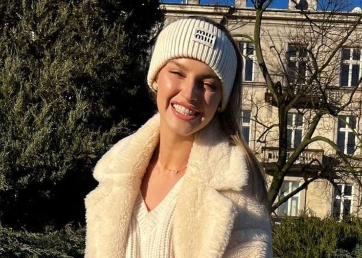 Znana 26-latka stawia na jeden materiał. „Identycznie latałyśmy w latach 70.”