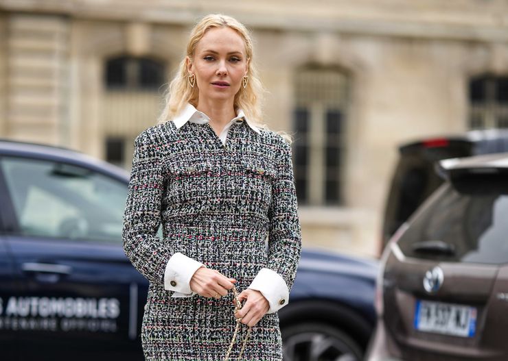 Sukienki „chanelki” dla 50-latek do 100 zł. To „perełki” na lato