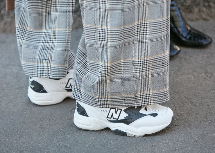 Z czym nosić buty sportowe New Balance? Przygotowałam dla ciebie gotową ściągę ze wskazówkami