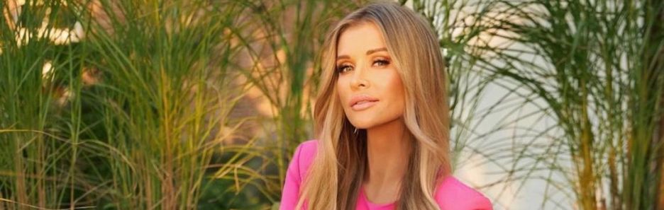 Zobacz, do czego Joanna Krupa nosi sportowe buty. Wiosną pokochasz ten pomysł