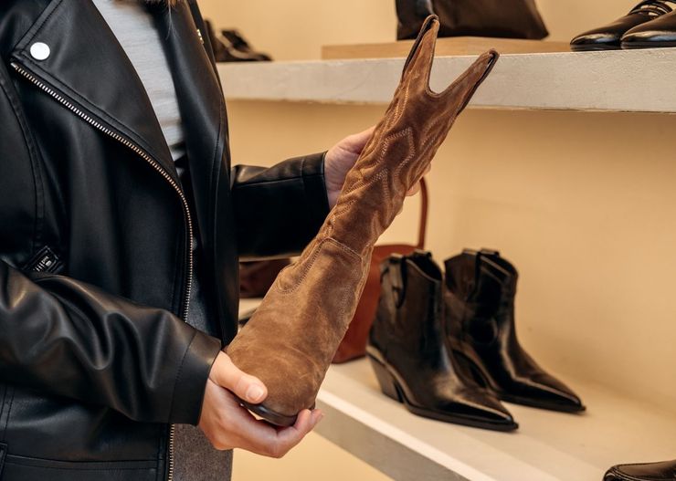 Najlepsze buty damskie z wyprzedaży zimy 2024. Te perełki mogą być twoje za grosze