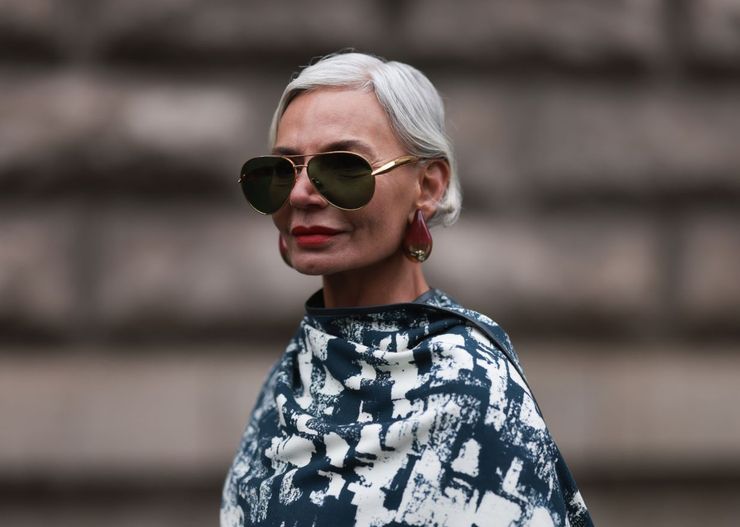 Tanie i modne okulary dla 60-latki. W tych modelach będziesz wyglądała jak gwiazda filmowa