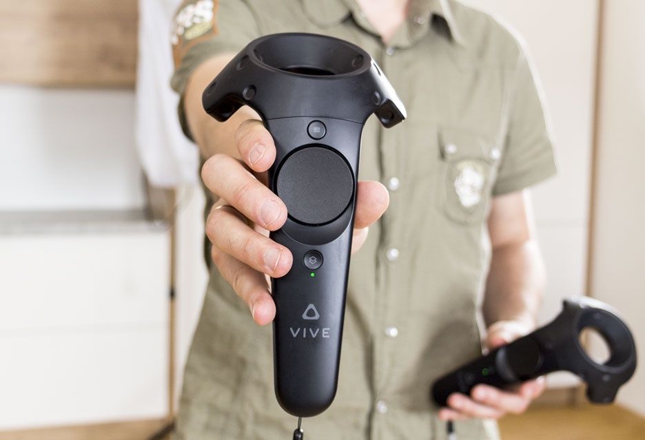 HTC Vive kontrolery