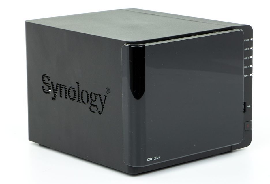 Synology DS416play - widok z boku