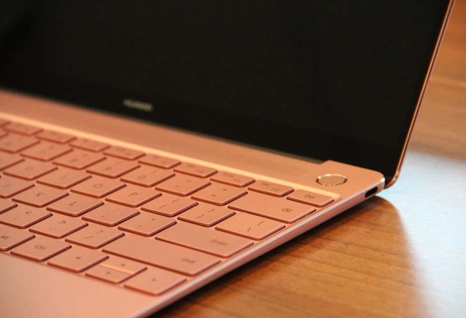Huawei MateBook X czytnik linii papilarnych