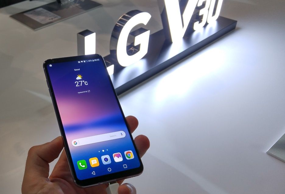 LG V30