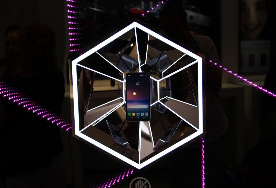 LG V30
