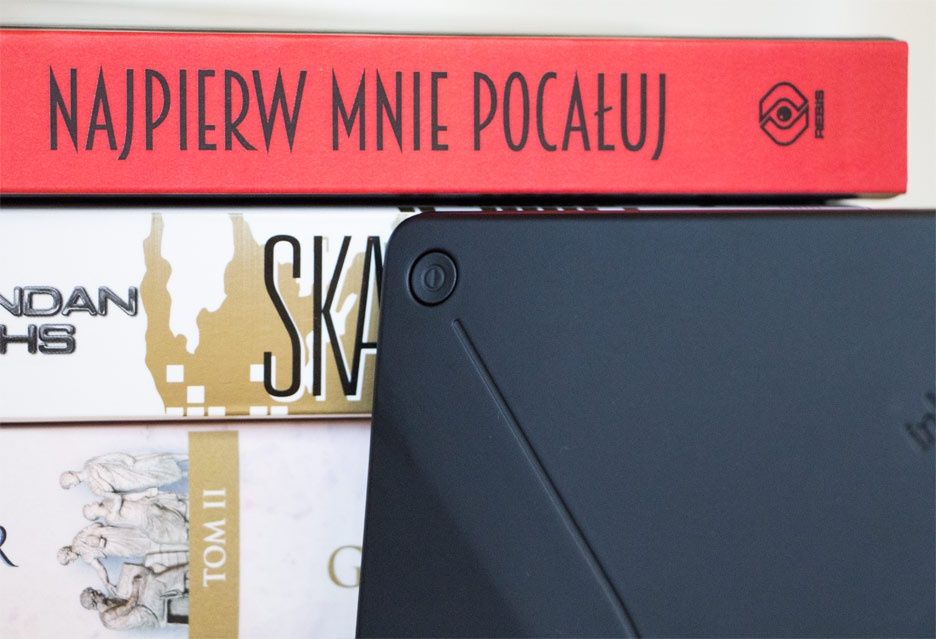 inkBOOK Prime przycisk zasilania