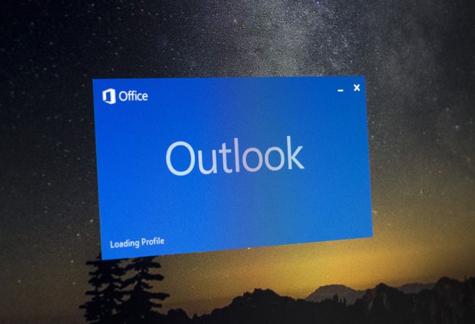 Outlook Premium