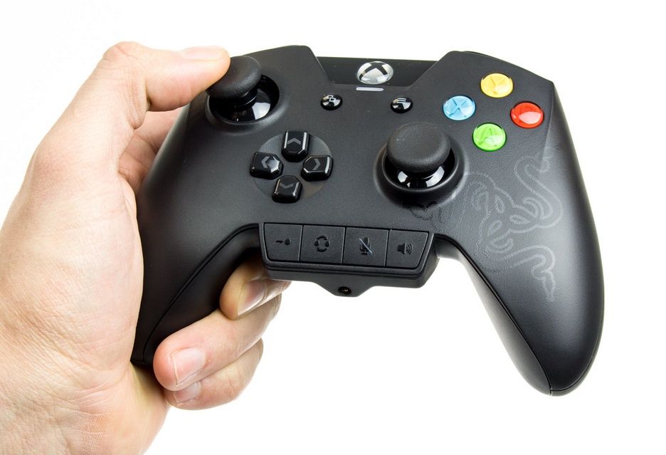 Razer Wildcat - wzmocnione metalowe drążki