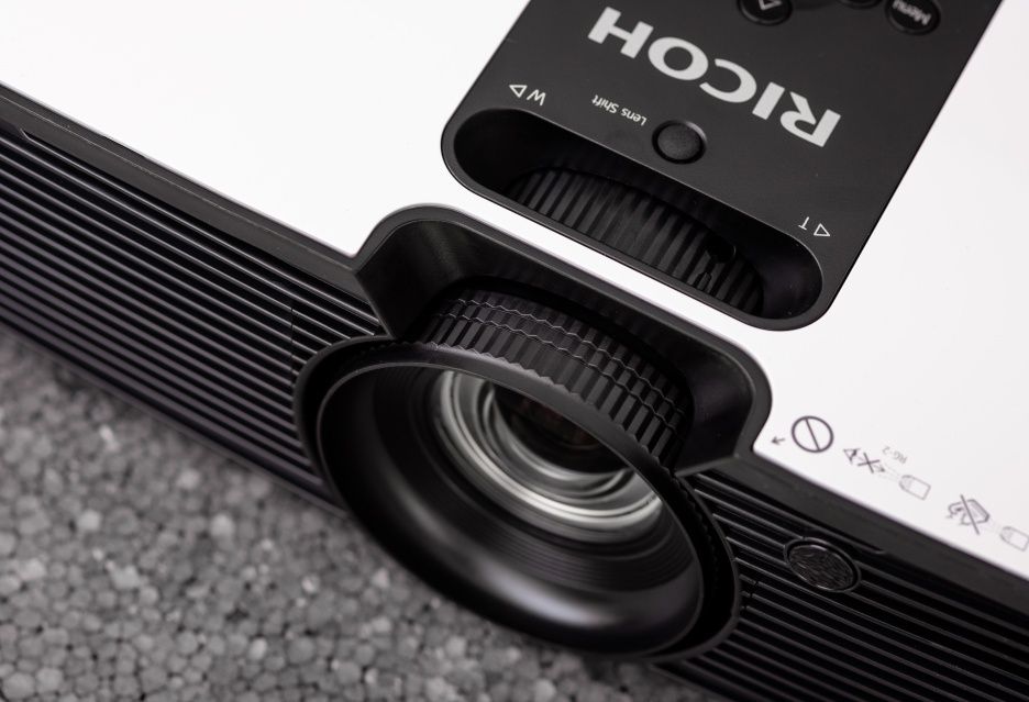 Ricoh PJ WX5461 widok obiektyw