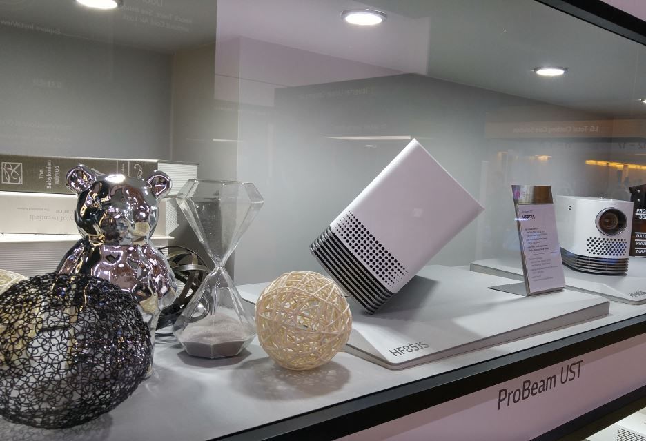 LG projektory IFA 2017
