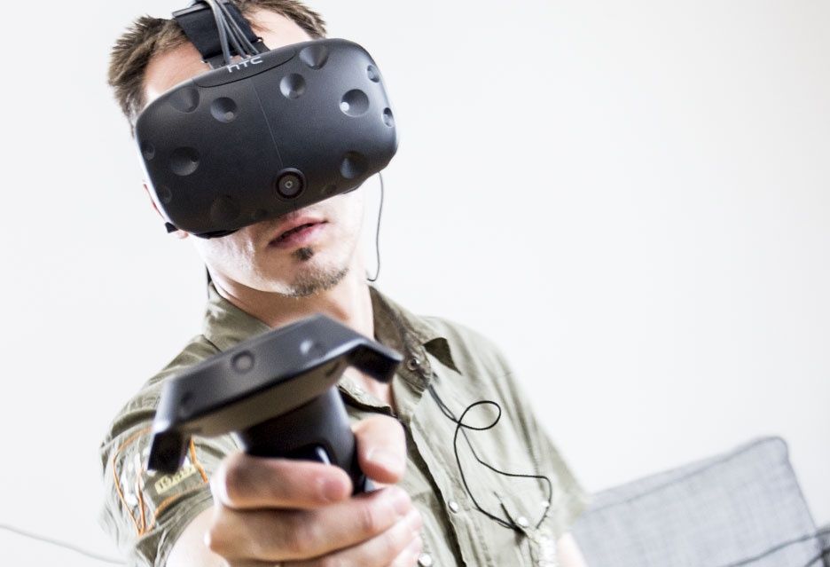 HTC VIVE