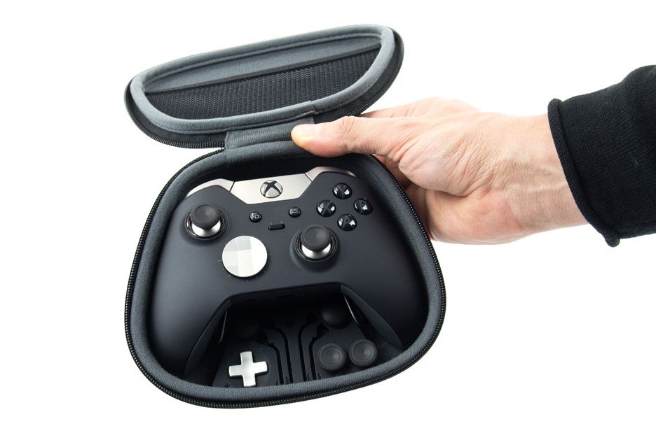 Xbox Elite - wnętrze etui