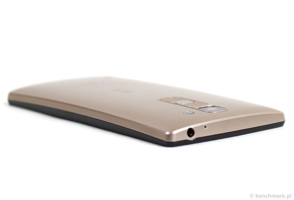 LG Spirit 4G LTE  zdjęcie pod kątem