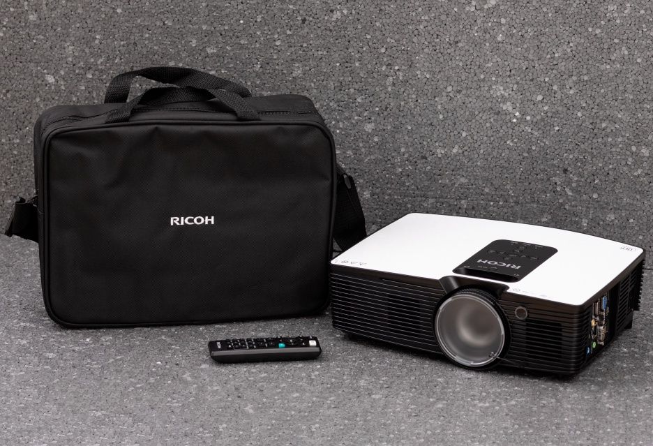 Ricoh PJ HD5451 i torba