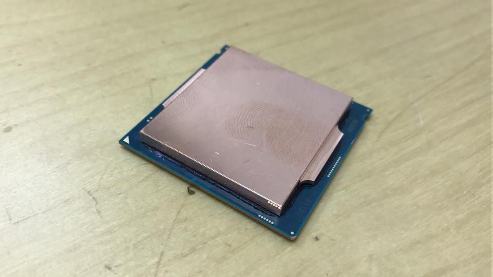 Intel Core i7-7700K - zdjęcie IHS