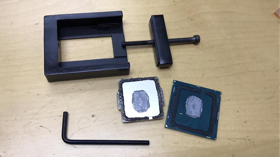 Intel Core i7-7700K - zdjęcie IHS