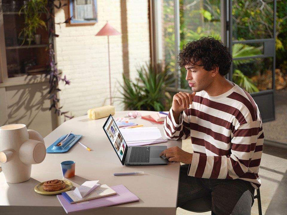 ASUS Vivobook S14
