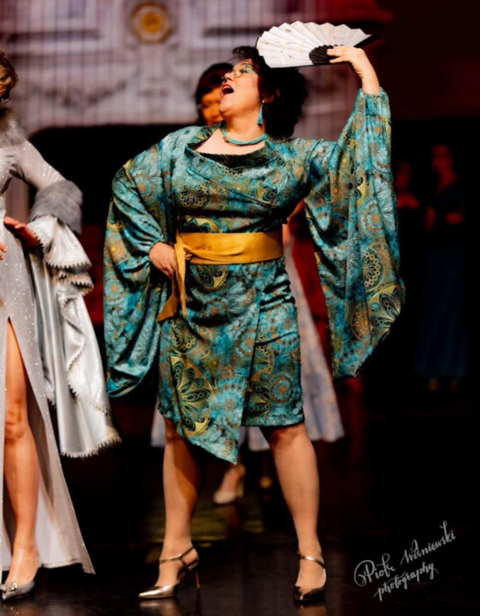 Modelka w stroju zaprojektowanym przez Jarka Kamińskiego