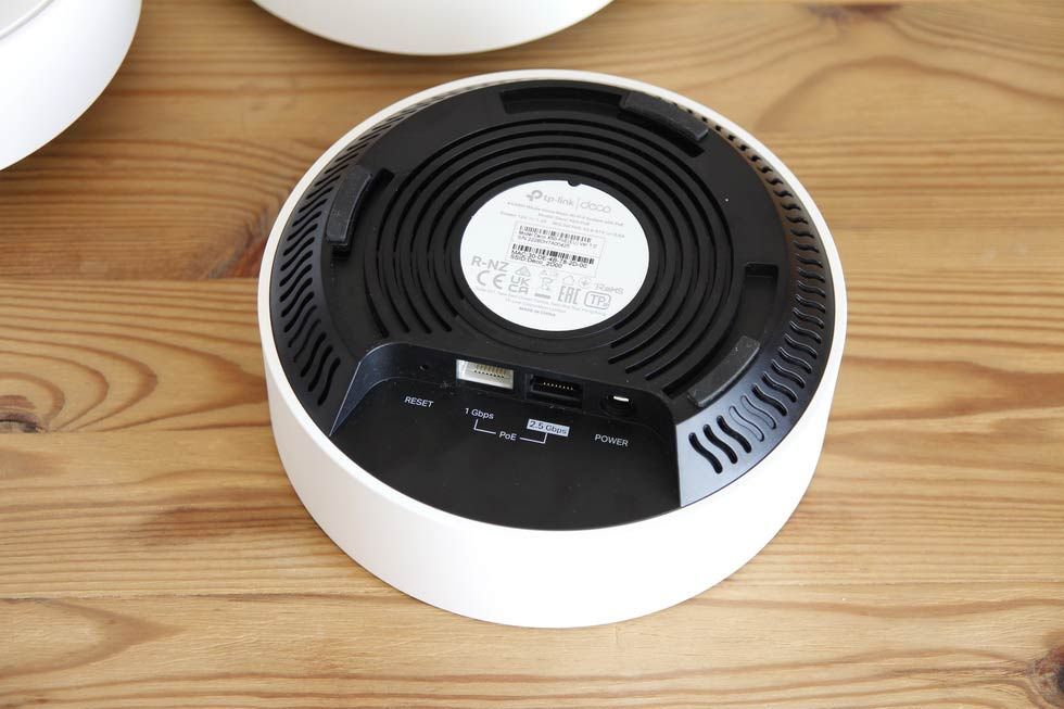 TP-Link Deco X50-PoE złącza